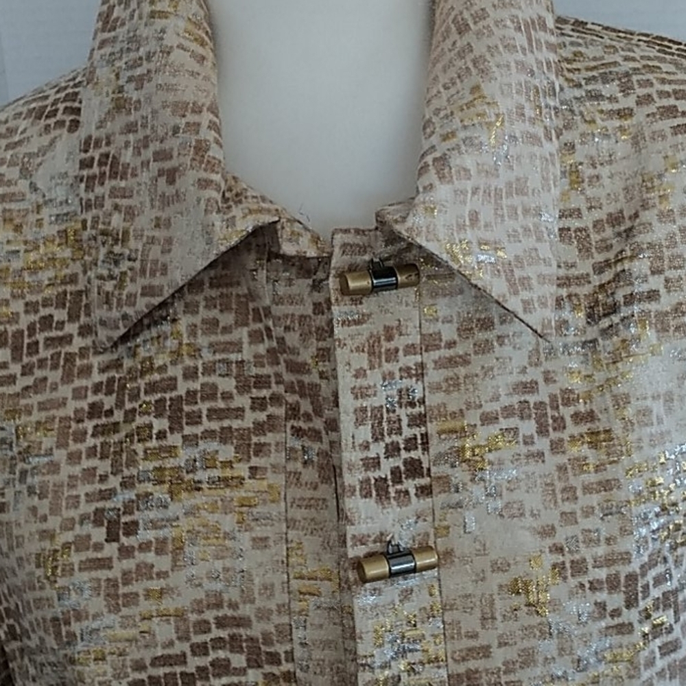 Chico's Gold and Glitter light weight Jacket. M/8